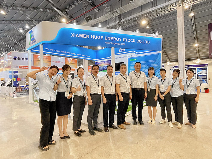 OGROMNY blask energii na targach Future Energy Show Vietnam 2023
